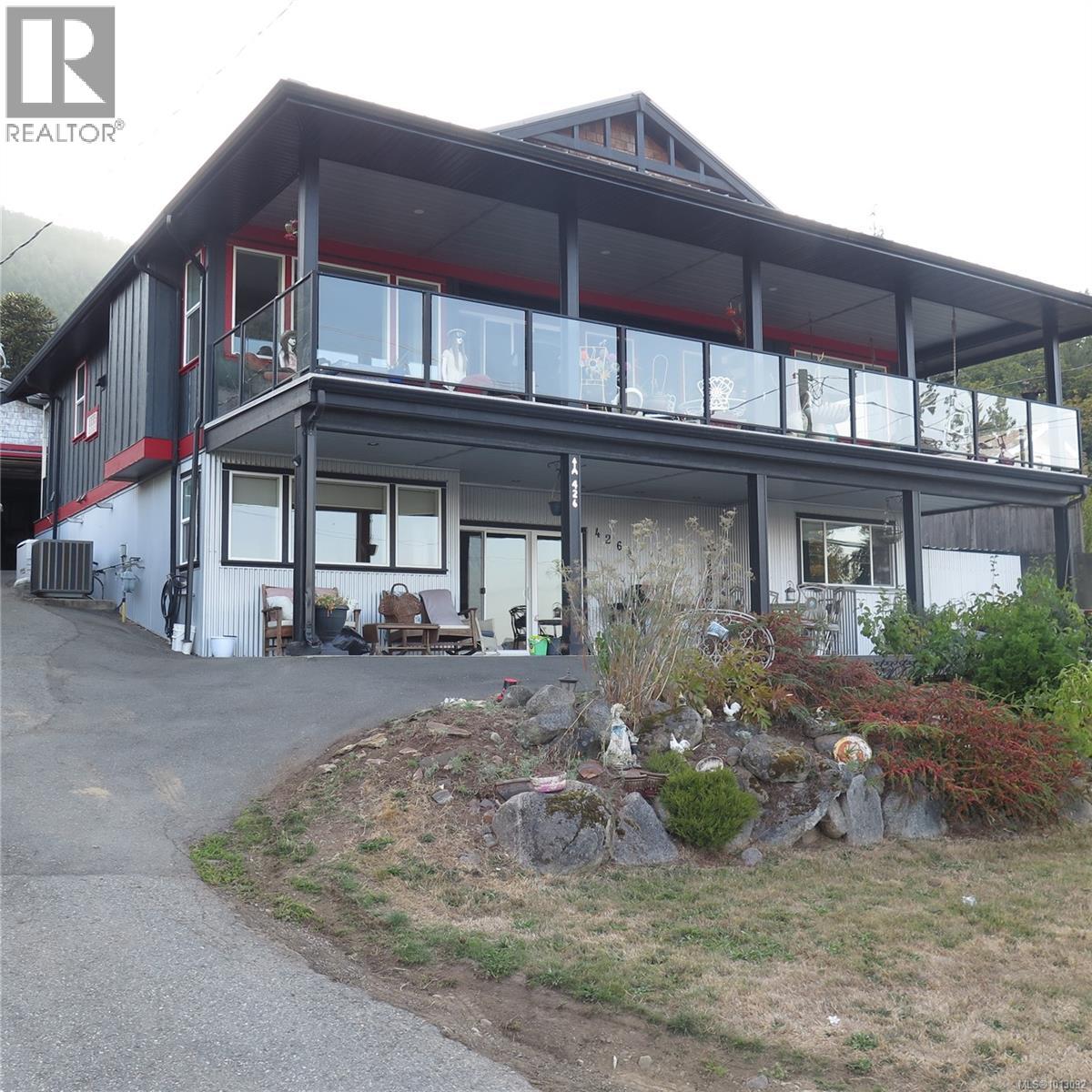 426 Davis Rd, Ladysmith, BC V0R 2E0