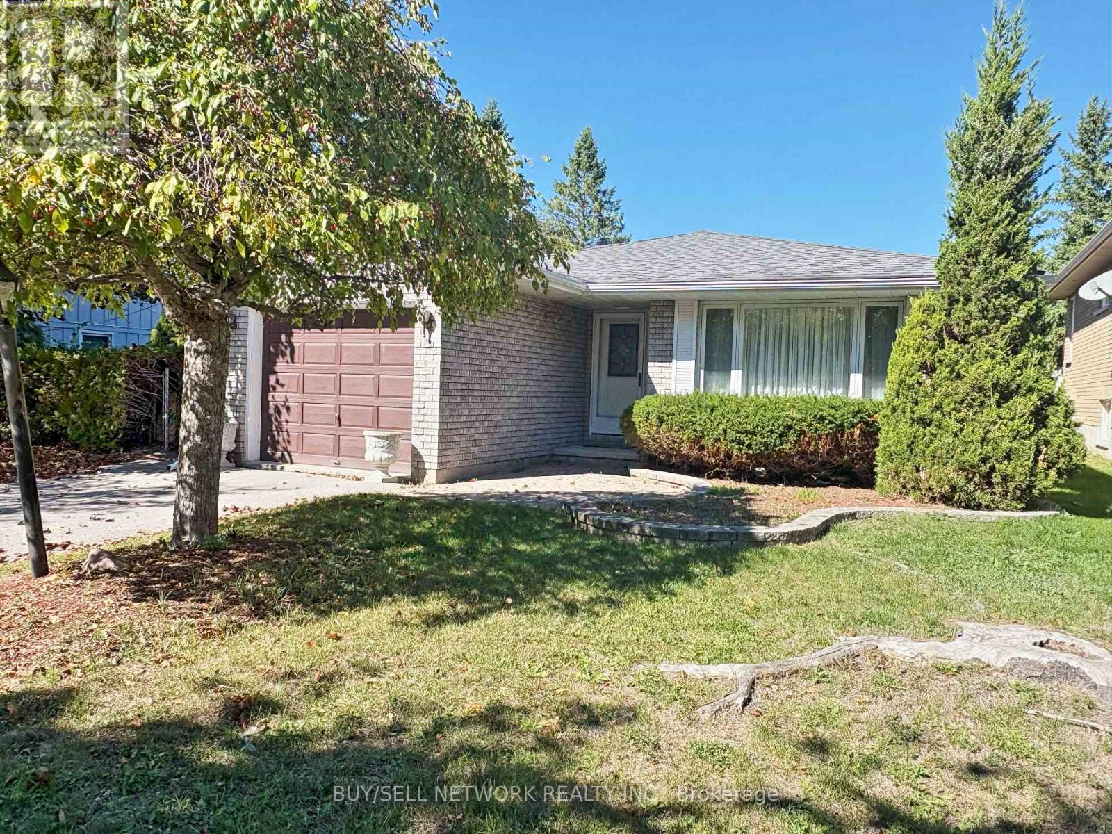 47 Parr Trl, Selwyn, ON K0L 2H0