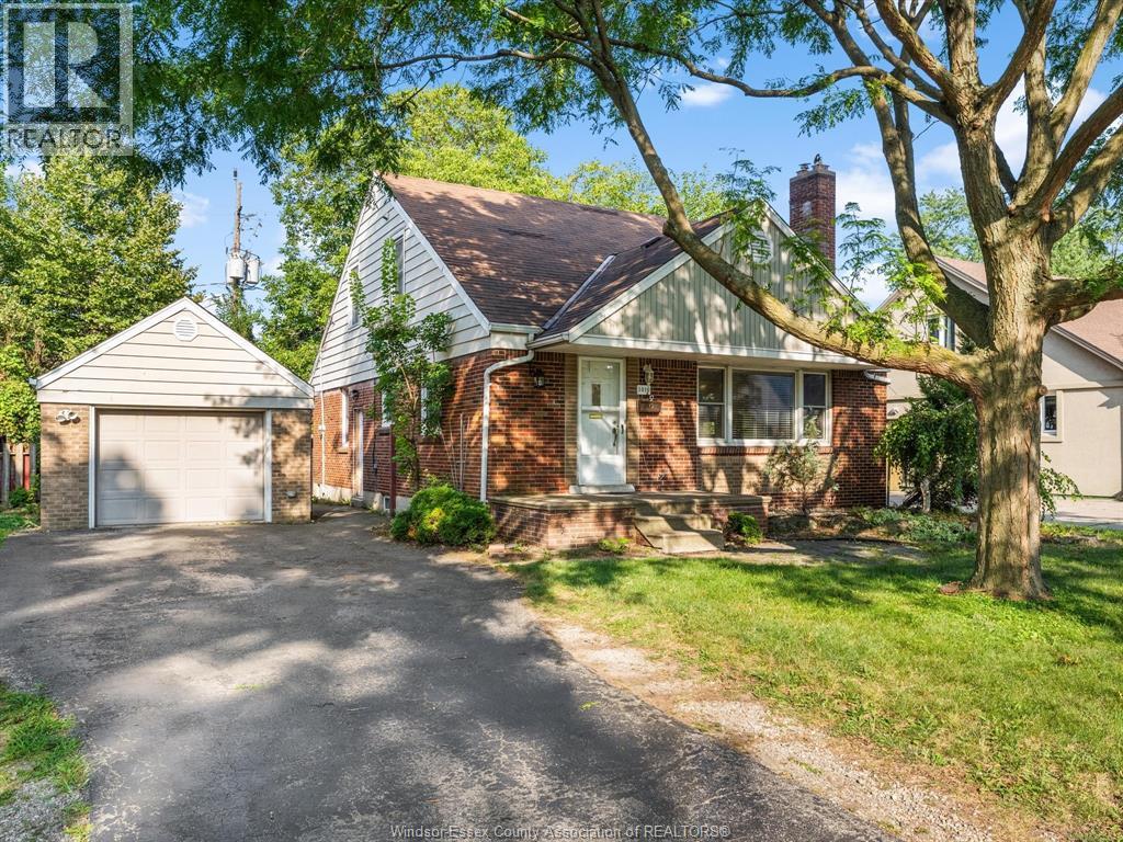 3010 Church, Windsor, ON N9E 1T8