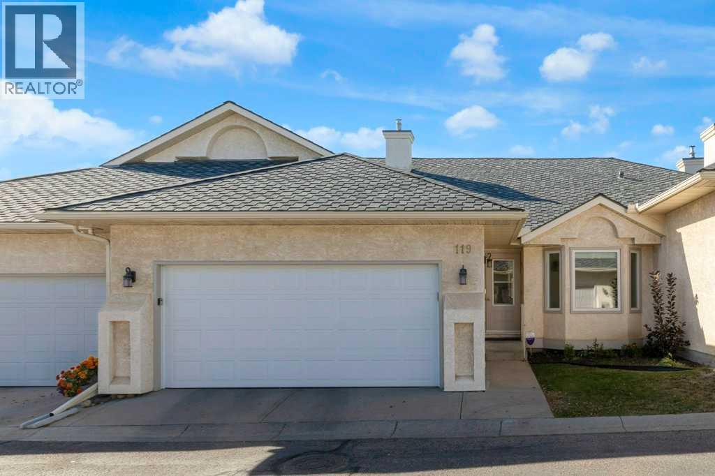 119 Edgepark Villas NW, Calgary, AB T3A 3S2