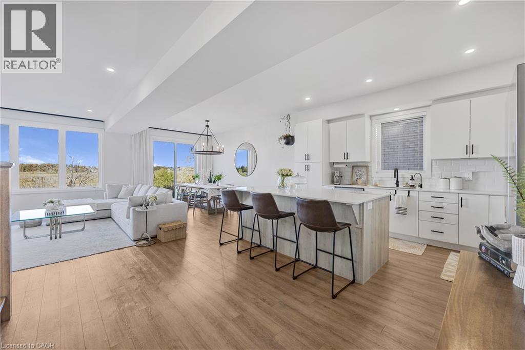 52 Bedrock Dr, Hamilton, ON L8J 0K6