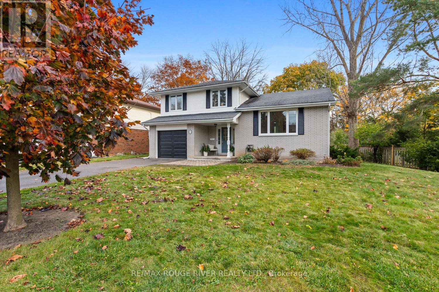 27 Keller Dr, Belleville, ON K8P 4B3