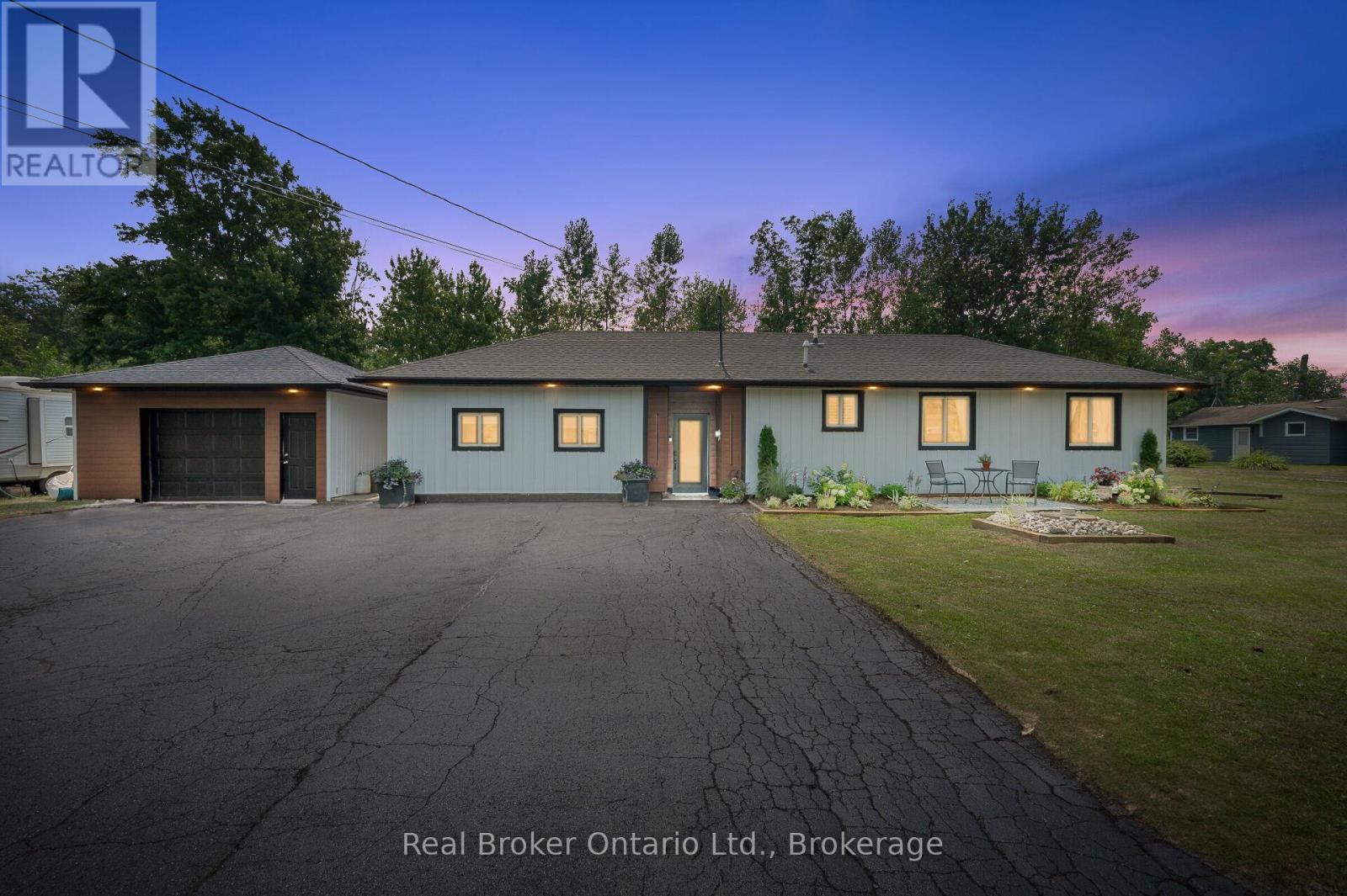 2525 Vimy Rd, Port Colborne, ON L3K 5V3