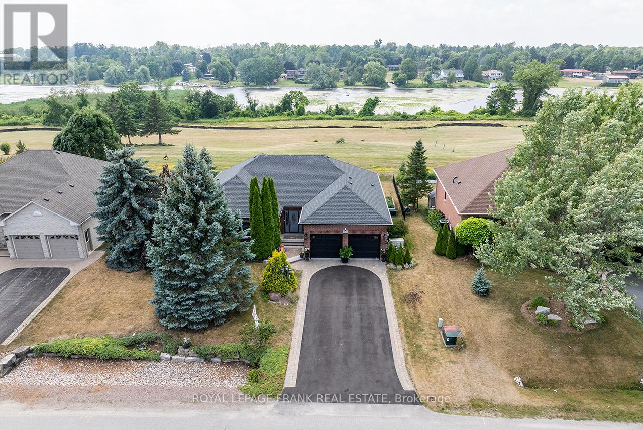 202 Southcrest Dr, Kawartha Lakes Mariposa, ON L0C 1G0
