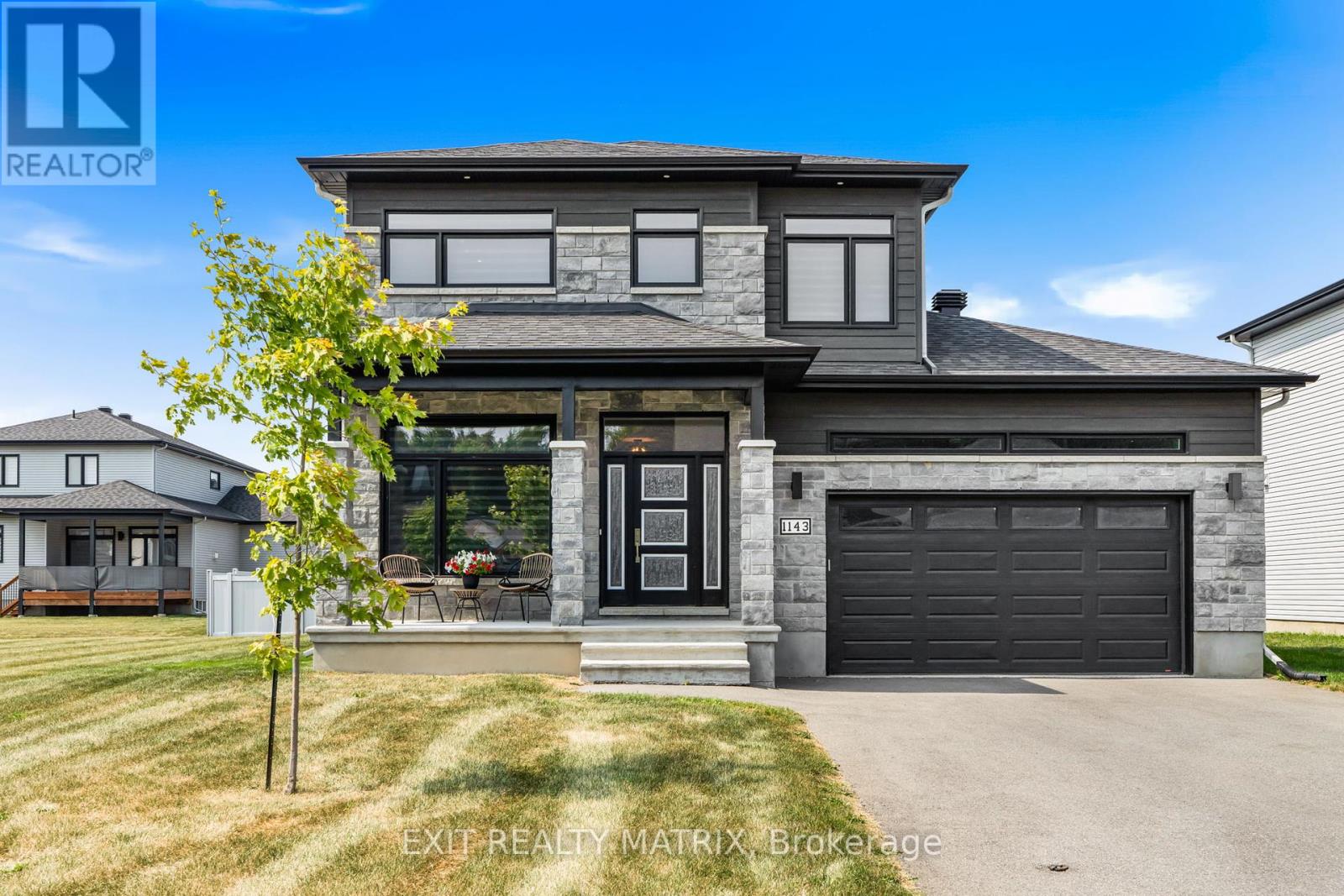 1143 Avignon St, Russell, ON K0A 1W0