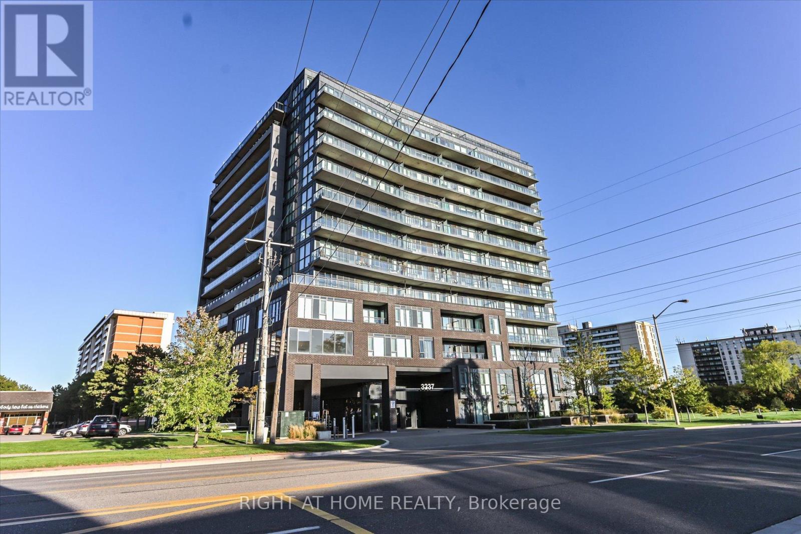 507 3237 Bayview Ave, Toronto, ON M2K 2J7