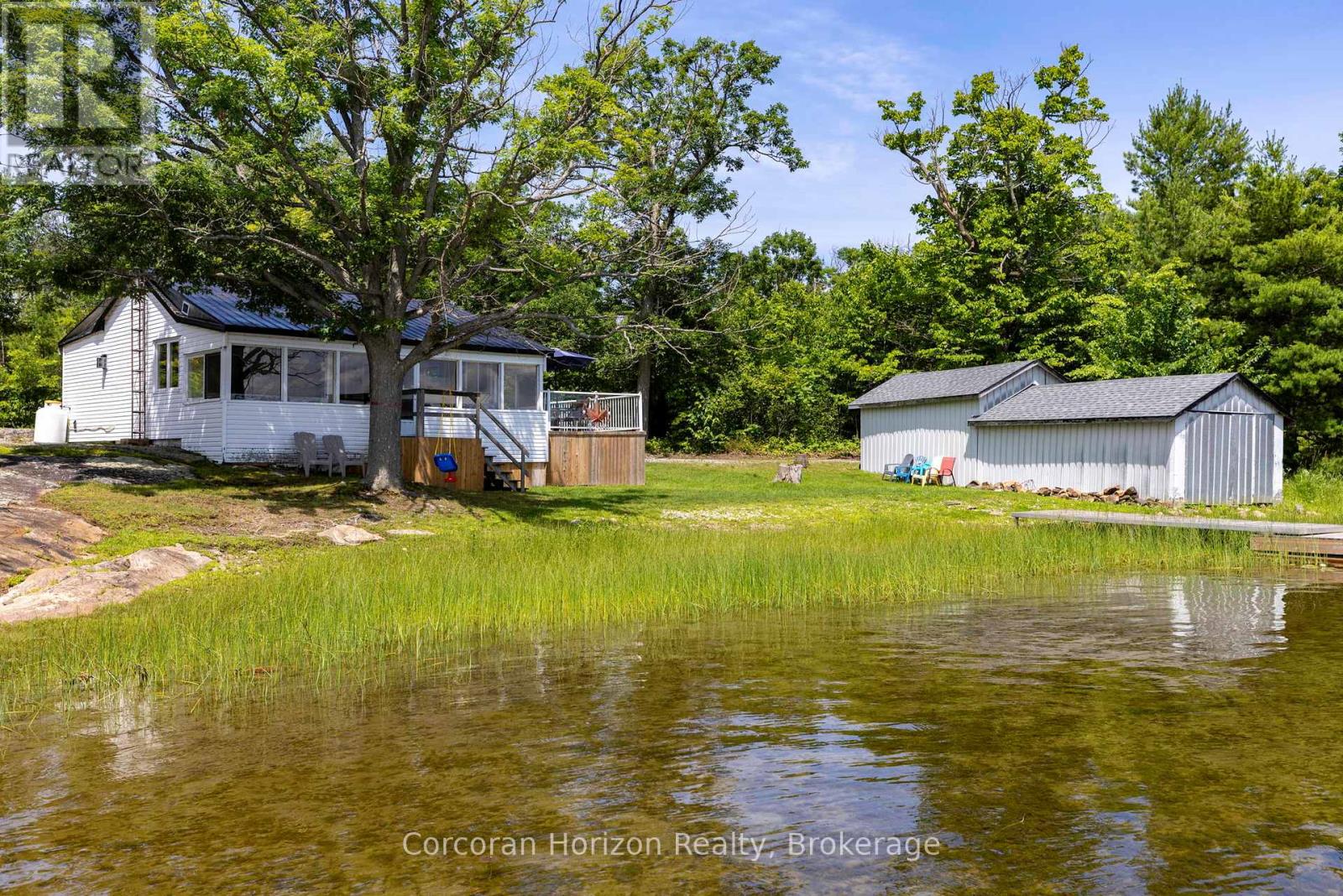 68 Wolverine Beach Rd, Georgian Bay, ON L0K 1S0