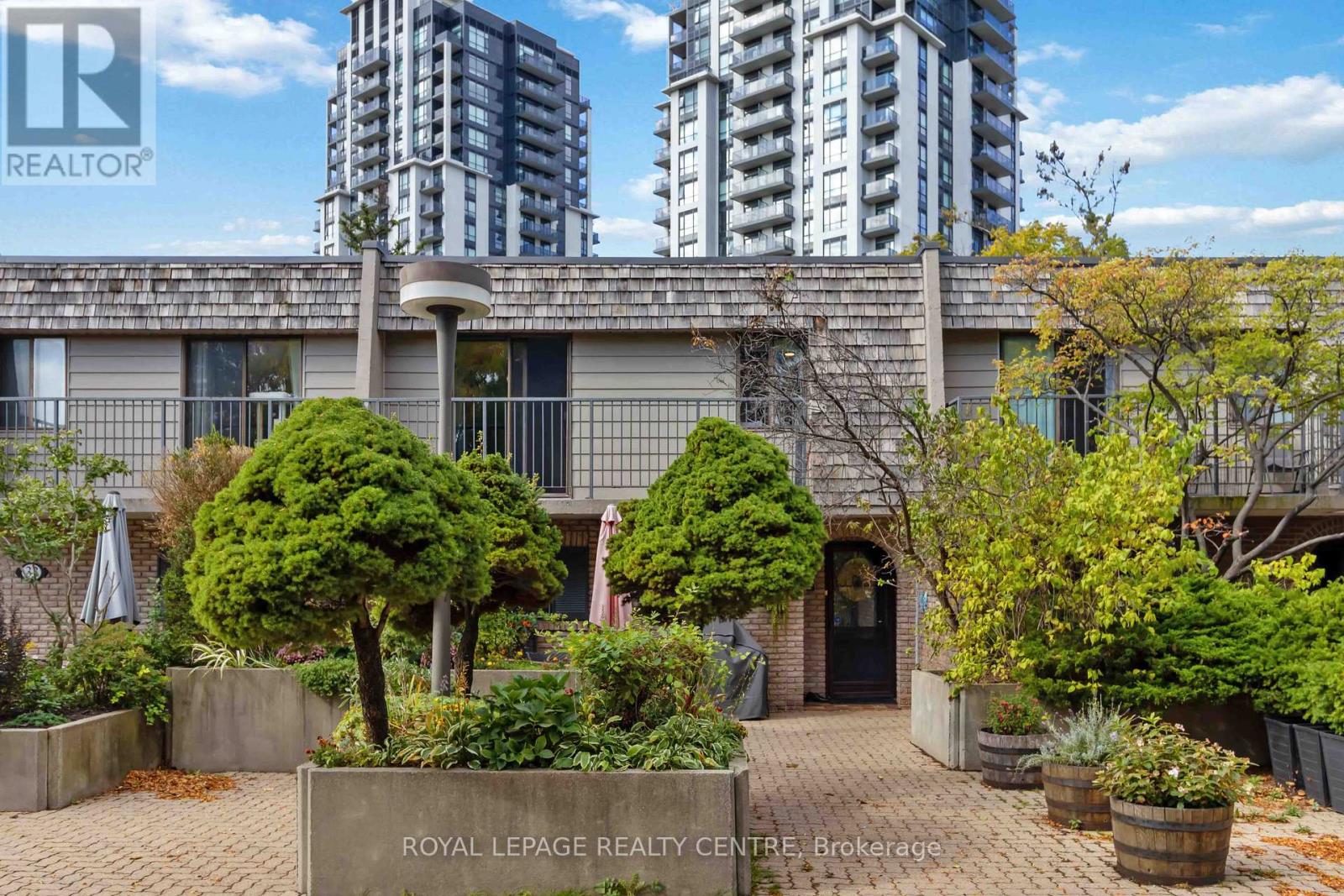 34 1330 Mississauga Valley Blvd Blvd, Mississauga, ON L5A 3T1