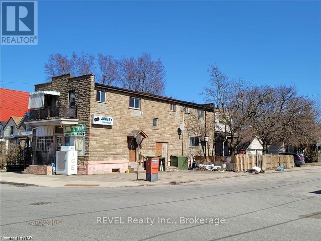 94 Empire St, Welland, ON L3B 2L4