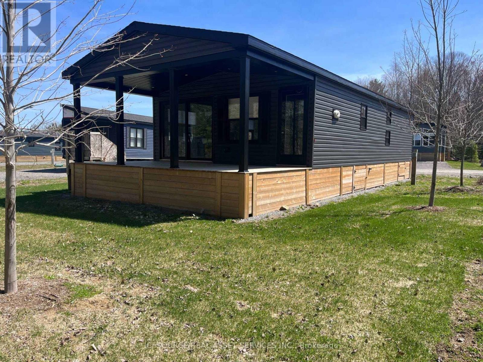 1047 Bonnie Lake Camp Rd, Bracebridge, ON P1L 1W9