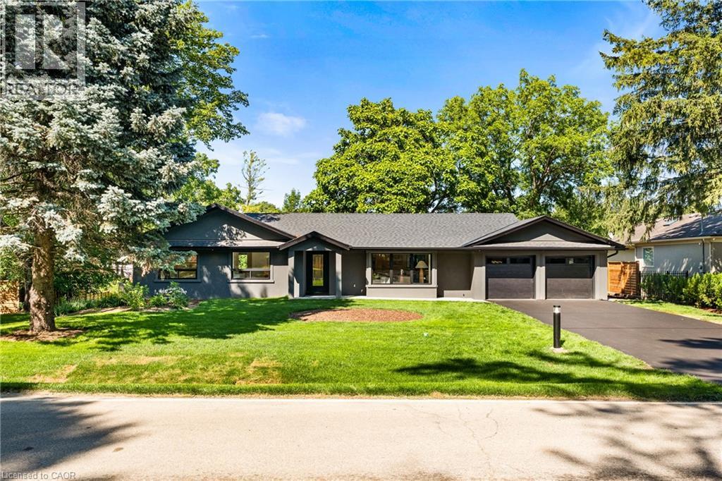 201 Trelawn Ave, Oakville, ON L6J 4R3