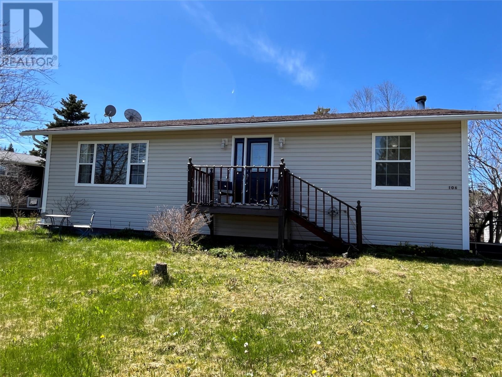 106 Pond Rd, Rocky Harbour, NL A0K 4N0