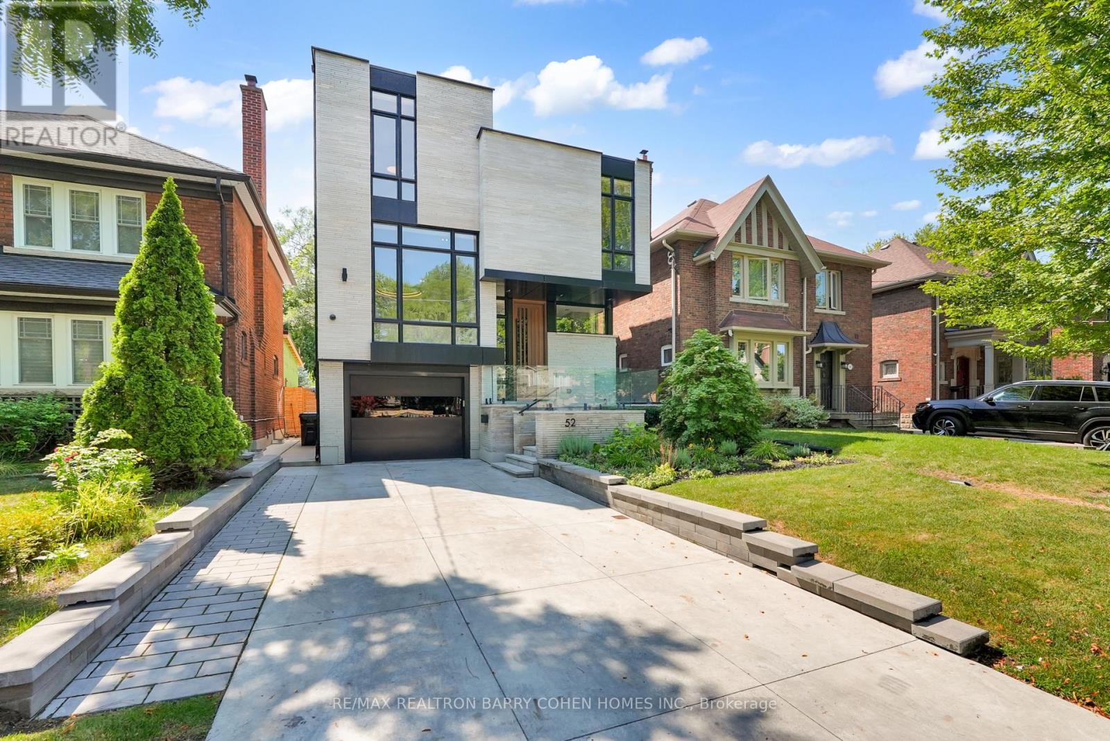 52 Elmsthorpe Ave, Toronto, ON M5P 2L7