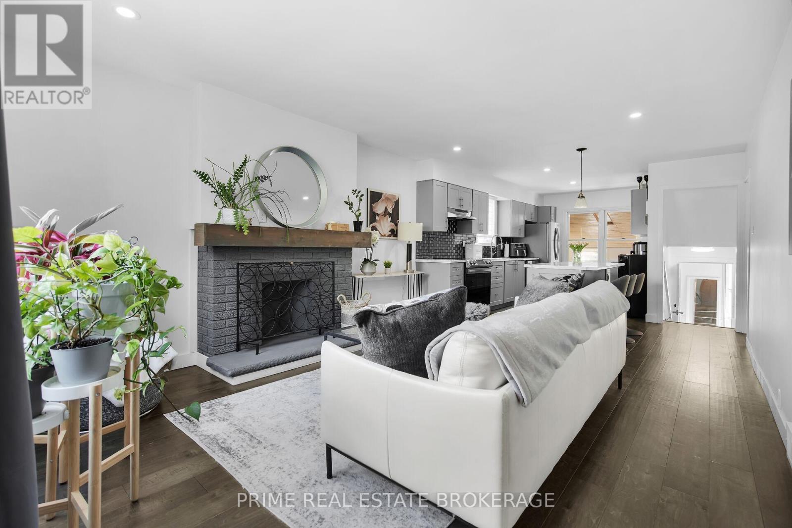199 Vancouver St, London, ON N5W 4R5