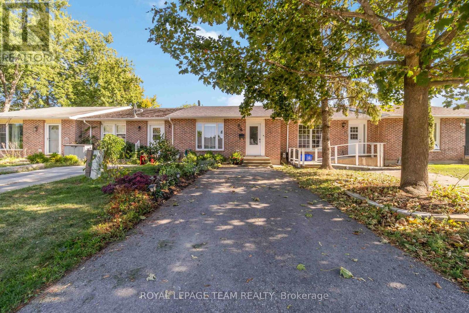 6 Wright St, Carleton Place, ON K7C 4C5