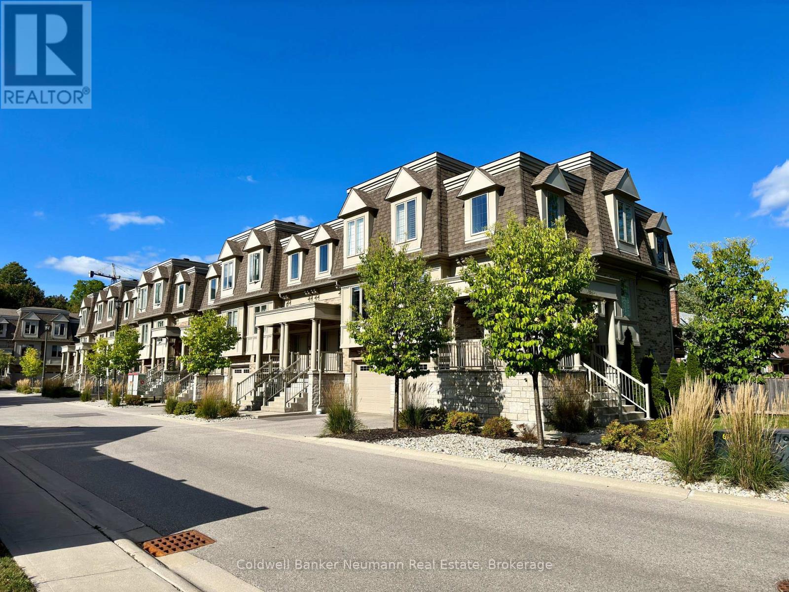 4 72 York Rd, Guelph, ON N1E 0M3