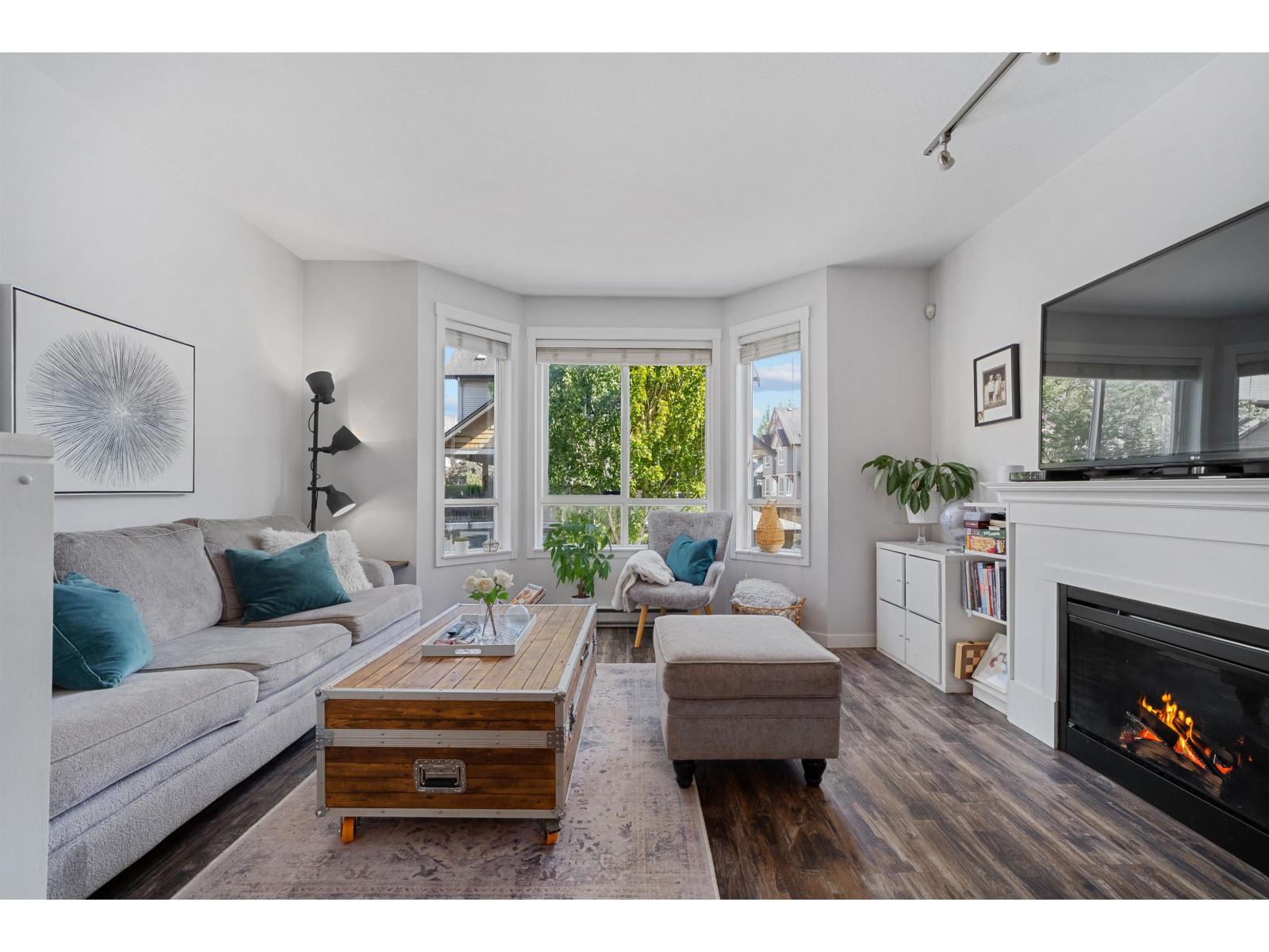 16789 60 Avenue Unit 31, Surrey, BC V3S 1S8