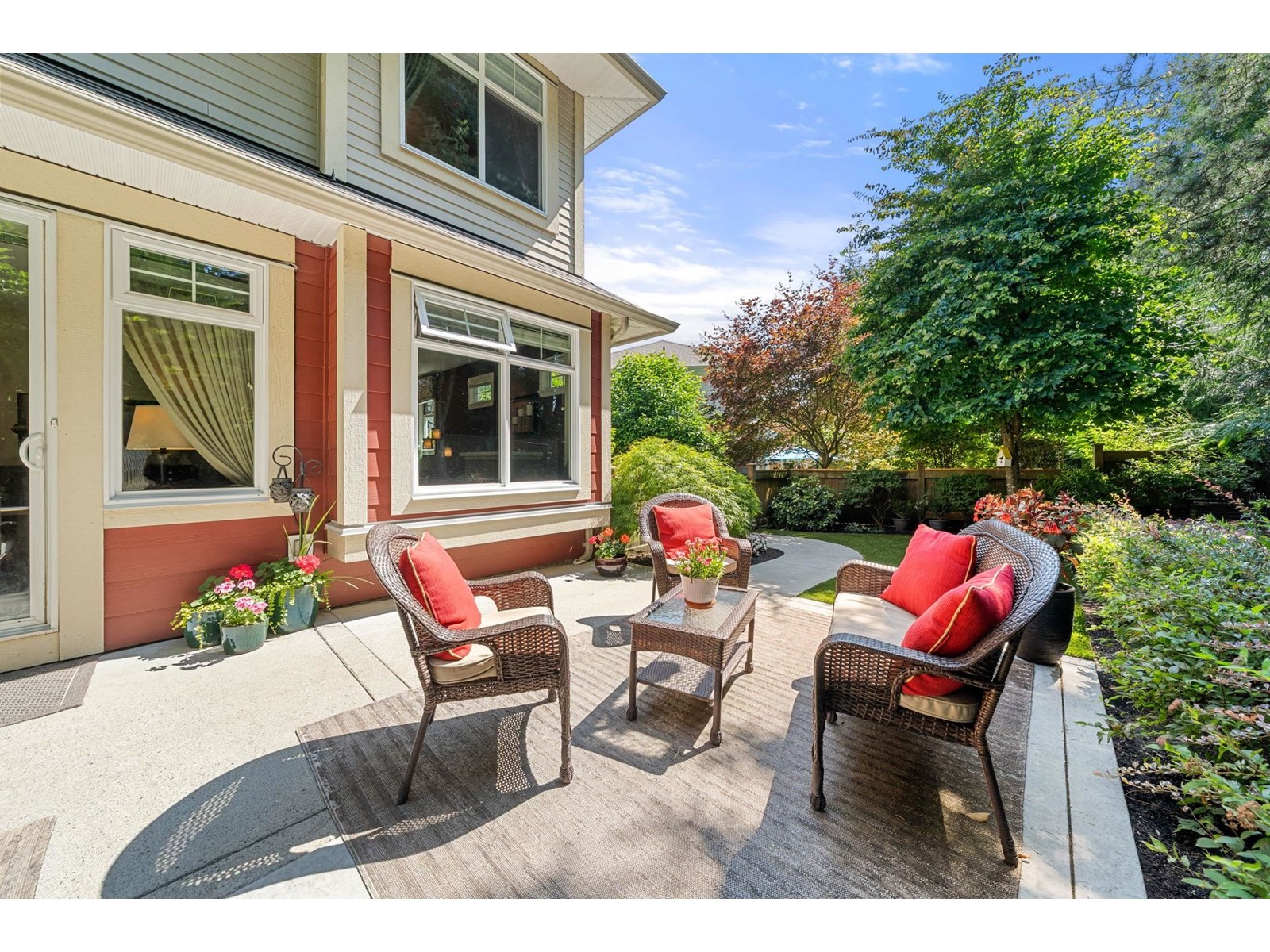 15454 32 Avenue Unit 28, Surrey, BC V3Z 2J8