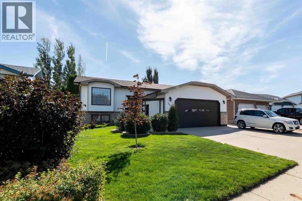 40 Storrs Cres SE, Medicine Hat, AB T1B 4J3
