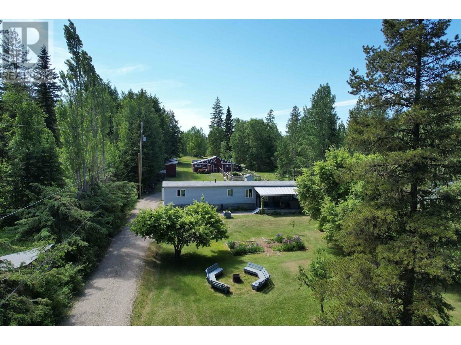 3074 Red Bluff Rd, Quesnel, BC V2J 6C6