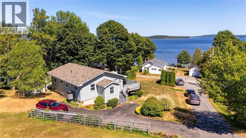 5 Kenwood Rd, Grand Bay-Westfield, NB E5K 1L2