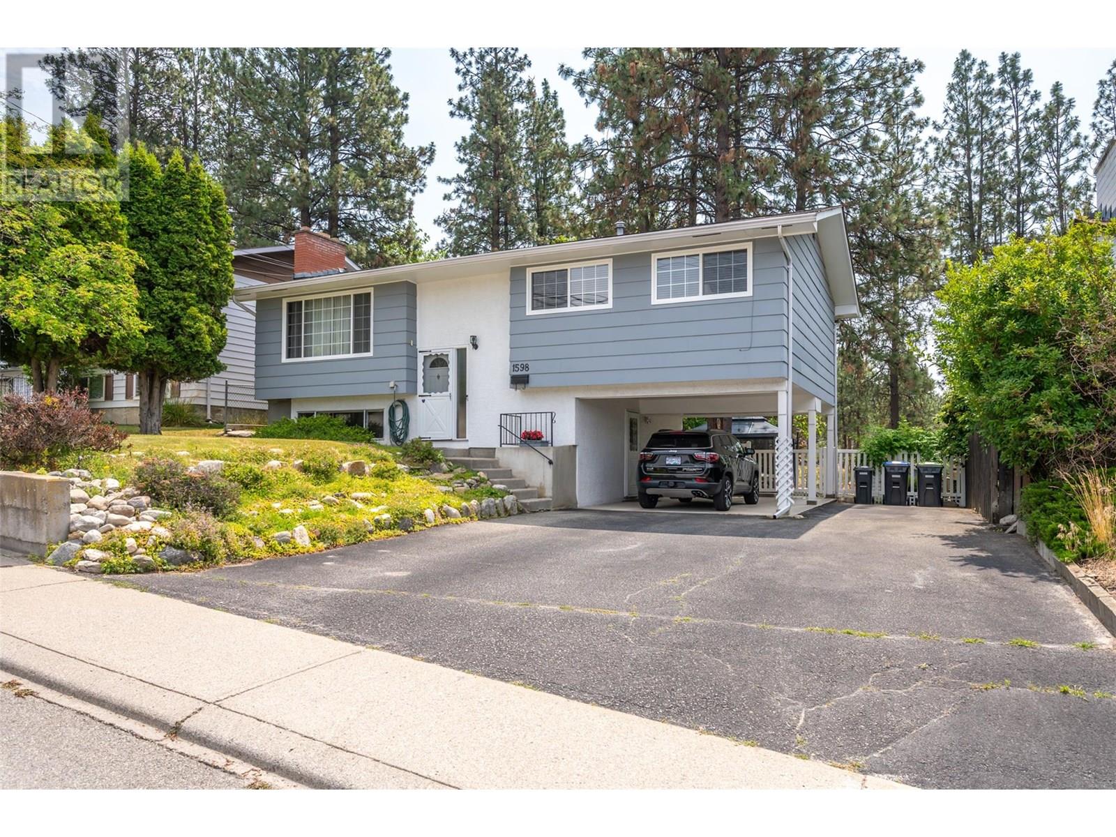 1598 Carmi Ave, Penticton, BC V2A 6M8