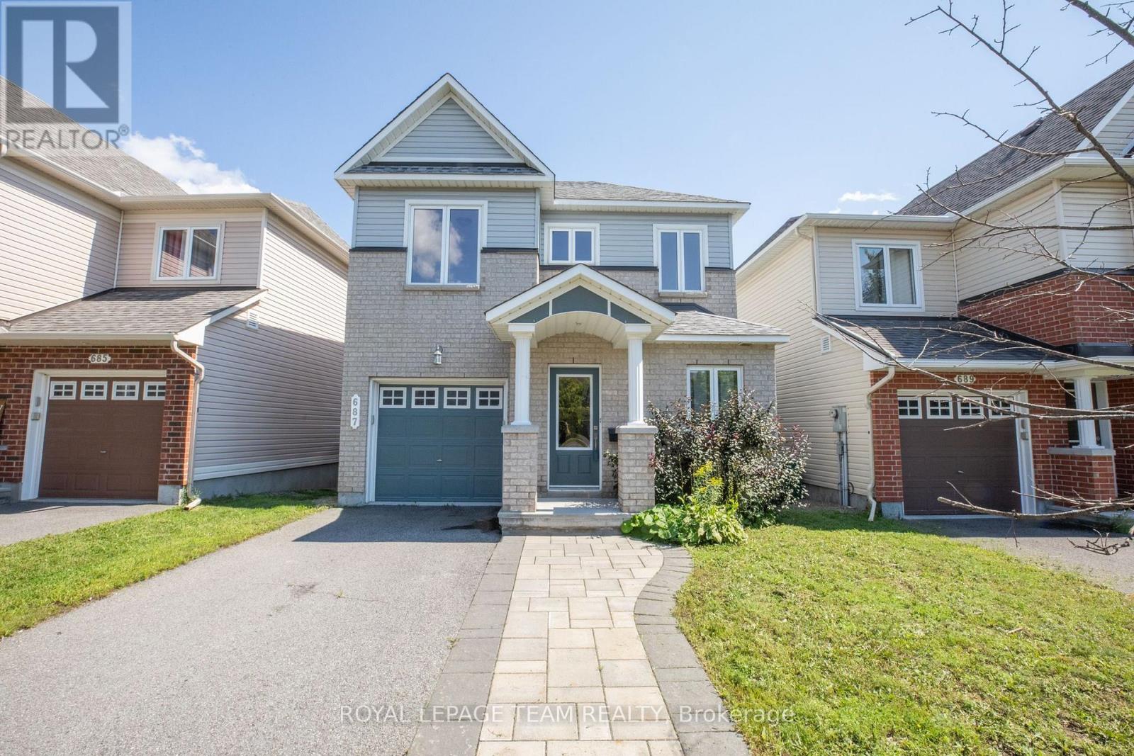 687 Paul Metivier Dr, Ottawa, ON K2J 2T4
