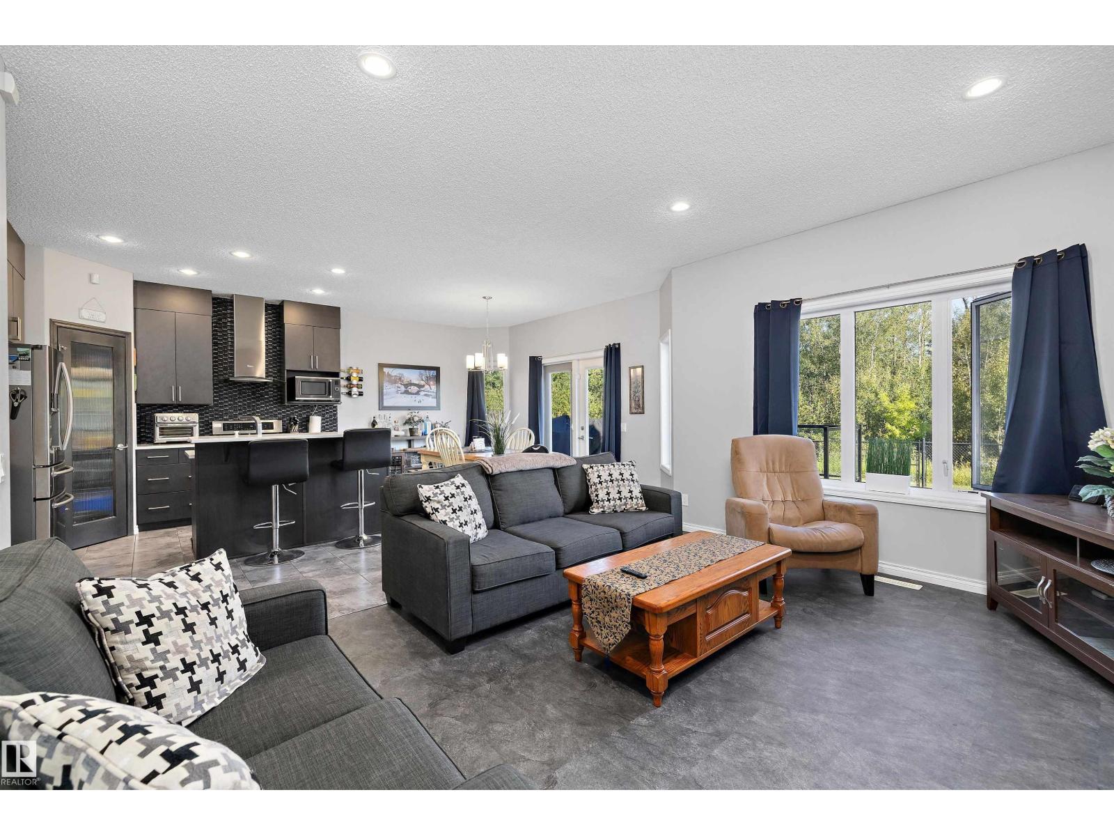 126 St Nw Unit 17312, Edmonton, AB T5X 0J9