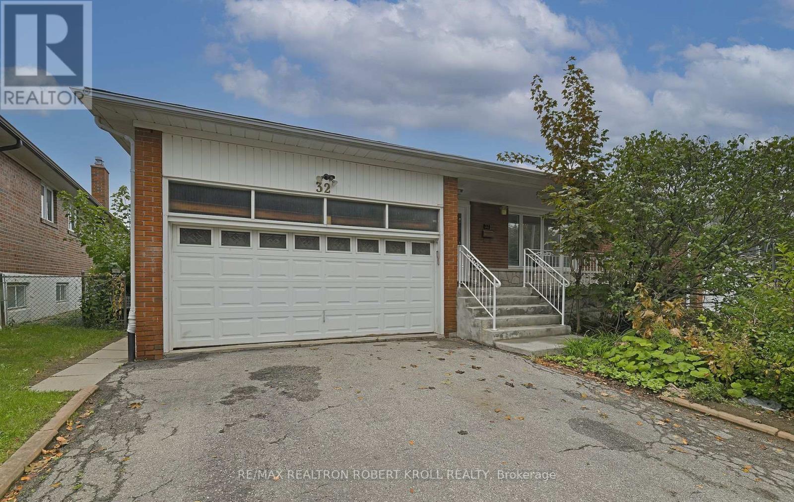 32 Orangewood Cres, Toronto, ON M1W 1C6