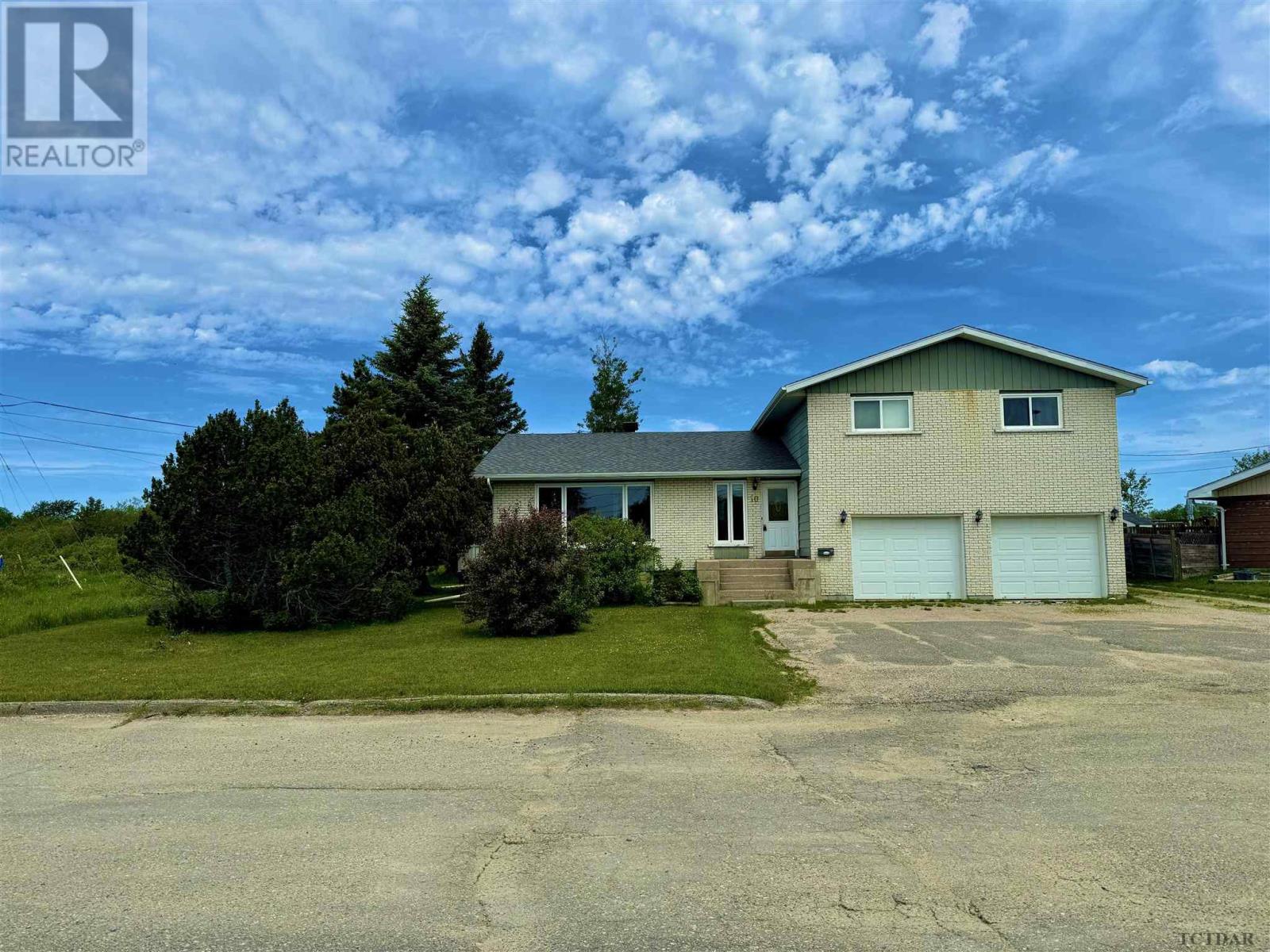 70 Kimberly Dr, Kapuskasing, ON P5N 1L6 MLS TM240450 Houseful