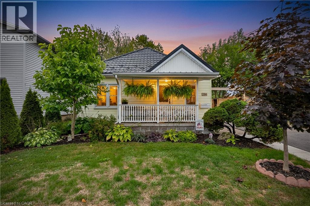 176 Idylewylde St, Fort Erie, ON L2A 2L6