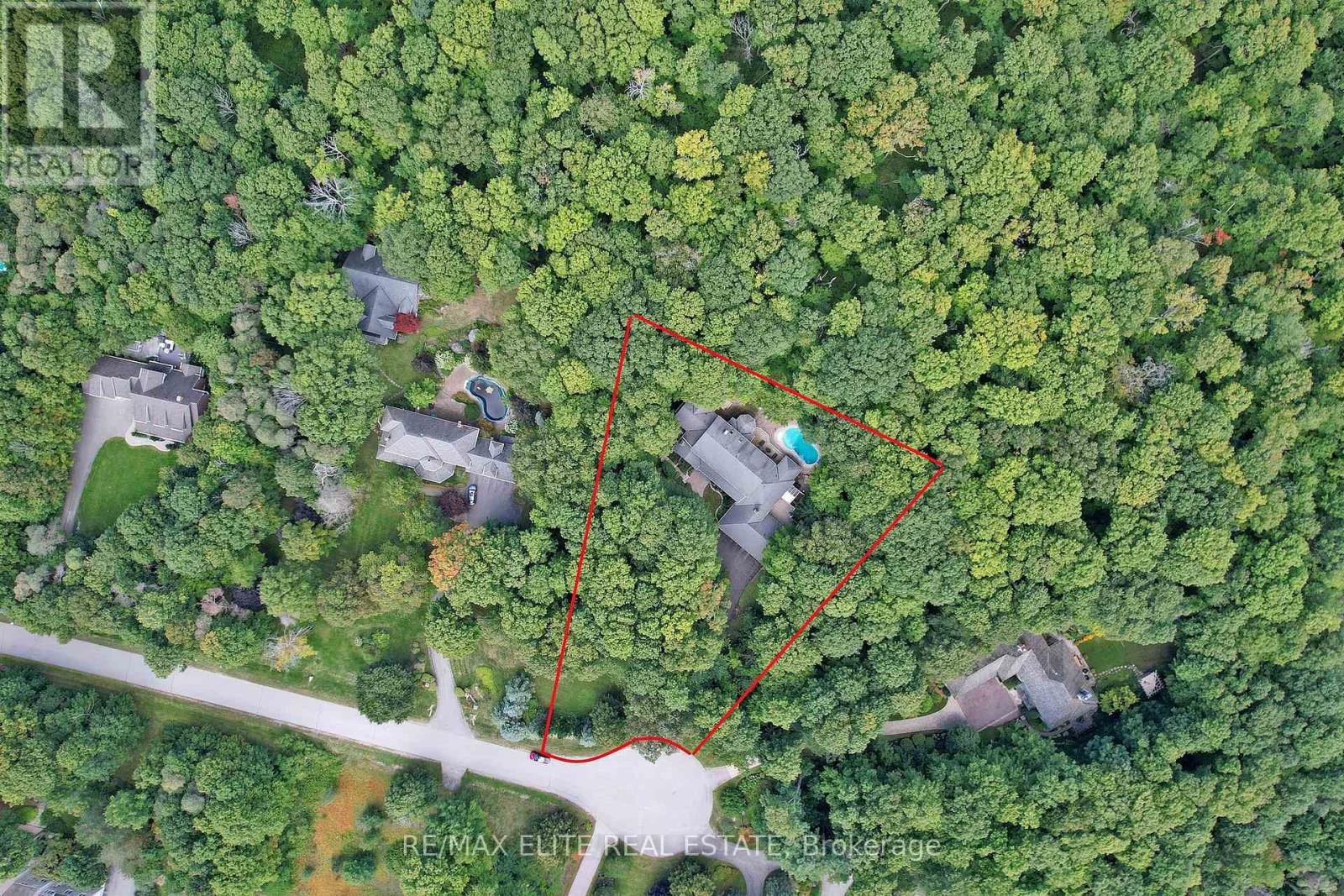 18 Blue Ridge Trl, Whitchurch-Stouffville, ON L4A 2L4