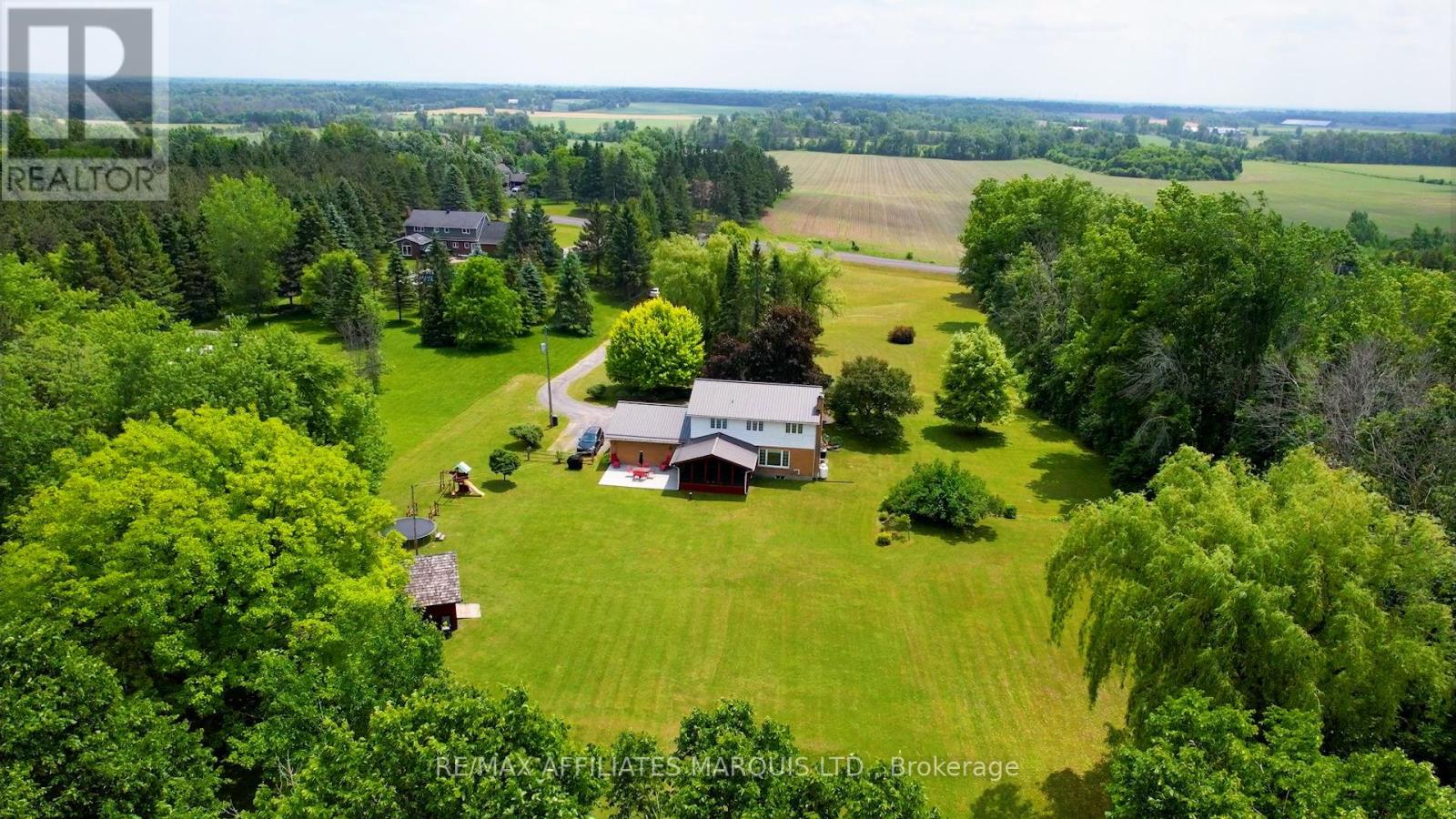 18201 County Rd 19 Rd, South Glengarry, ON K6K 0A7