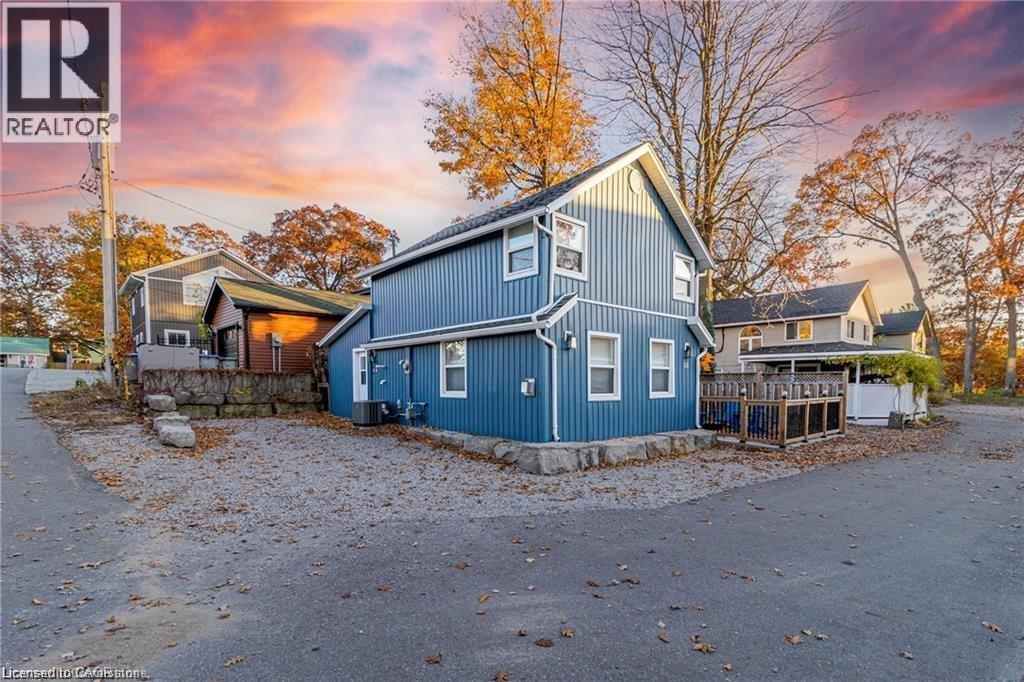 11 Dietrich Cres, Lambton Shores, ON N0M 1T0