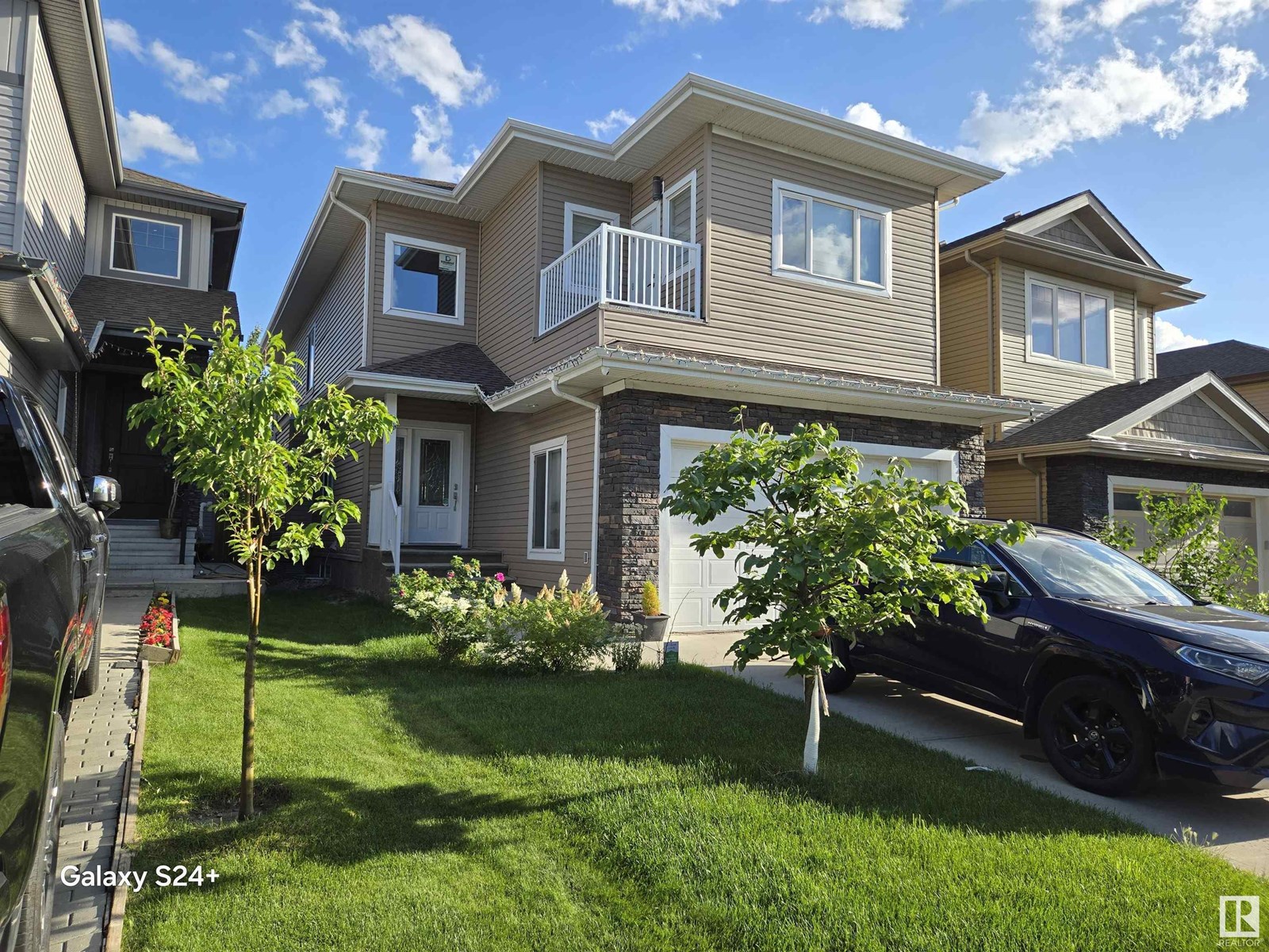 1 Av Sw Unit 5121 #b, Edmonton, AB T6X 0Z7