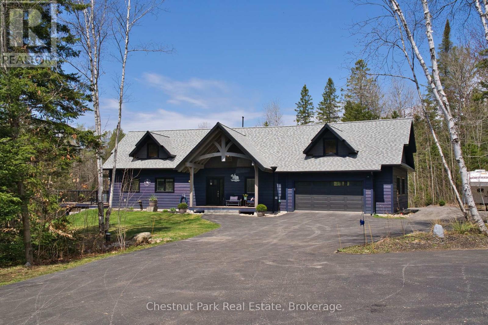 86 Bowyer Rd, Huntsville, ON P1H 2J4