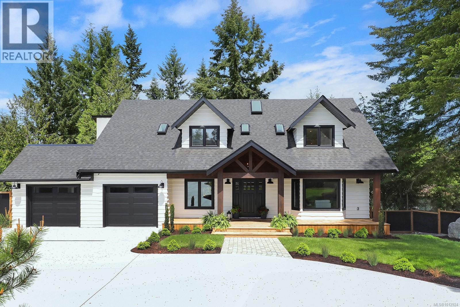 177 Sunningdale Rd E, Qualicum Beach, BC V9K 1L1