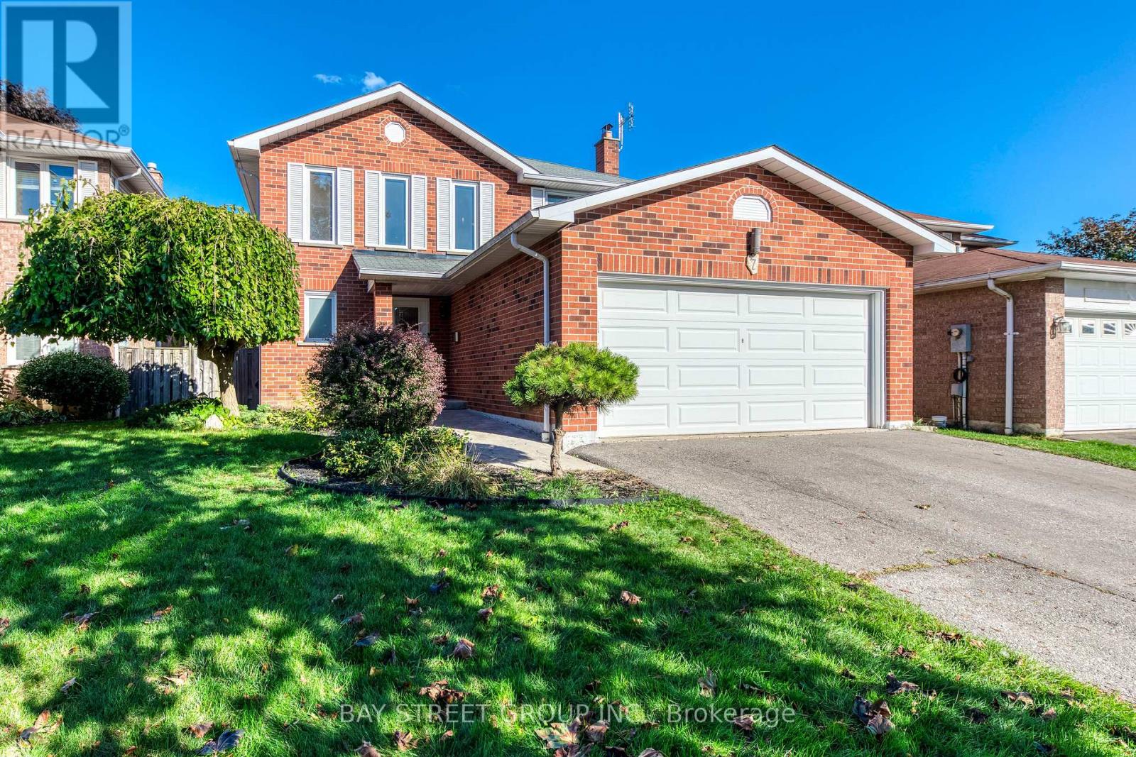 7 Empson Ct, Ajax, ON L1S 3Y3