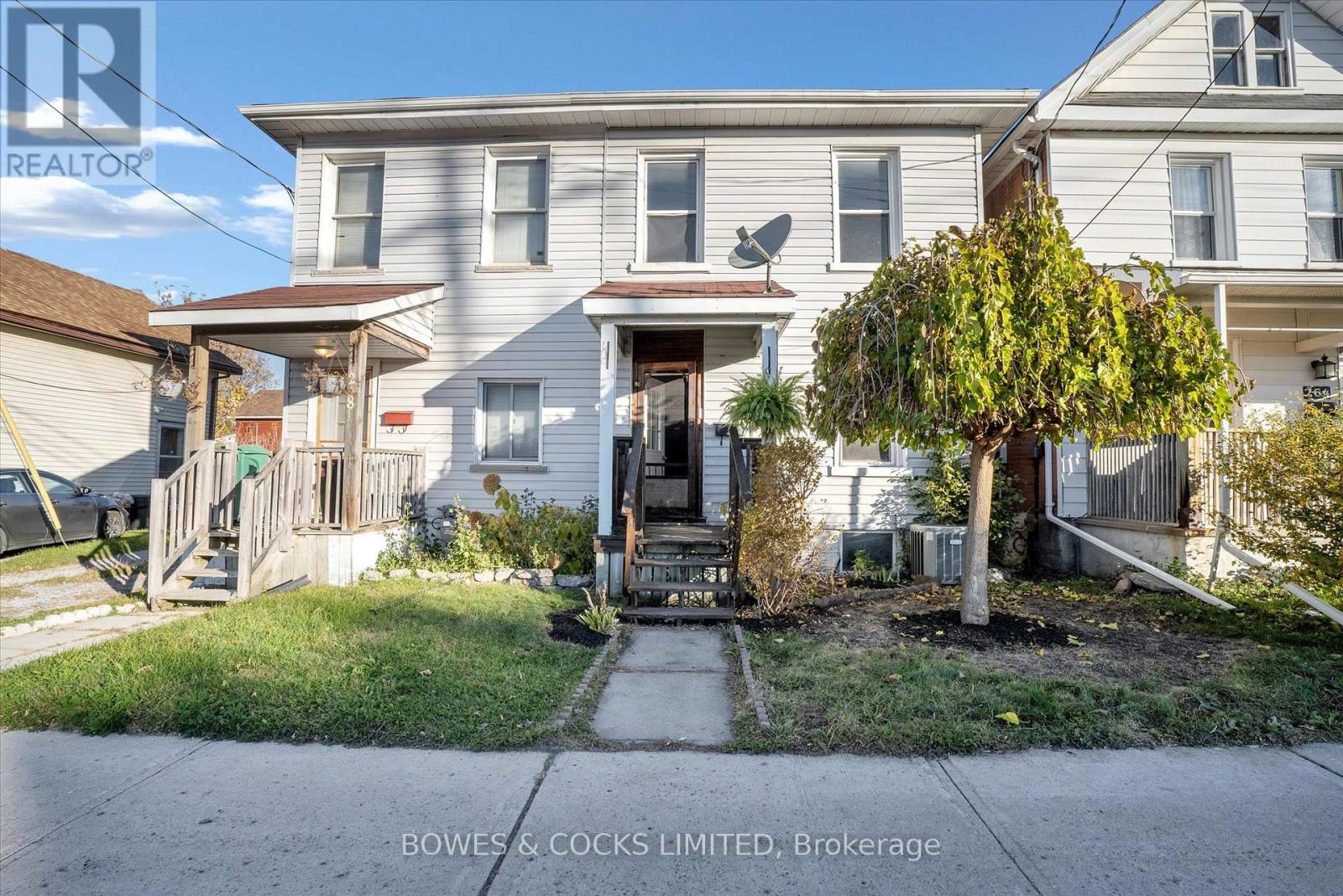266 Wolfe St Ward 3 St, Peterborough, ON K9J 2L3