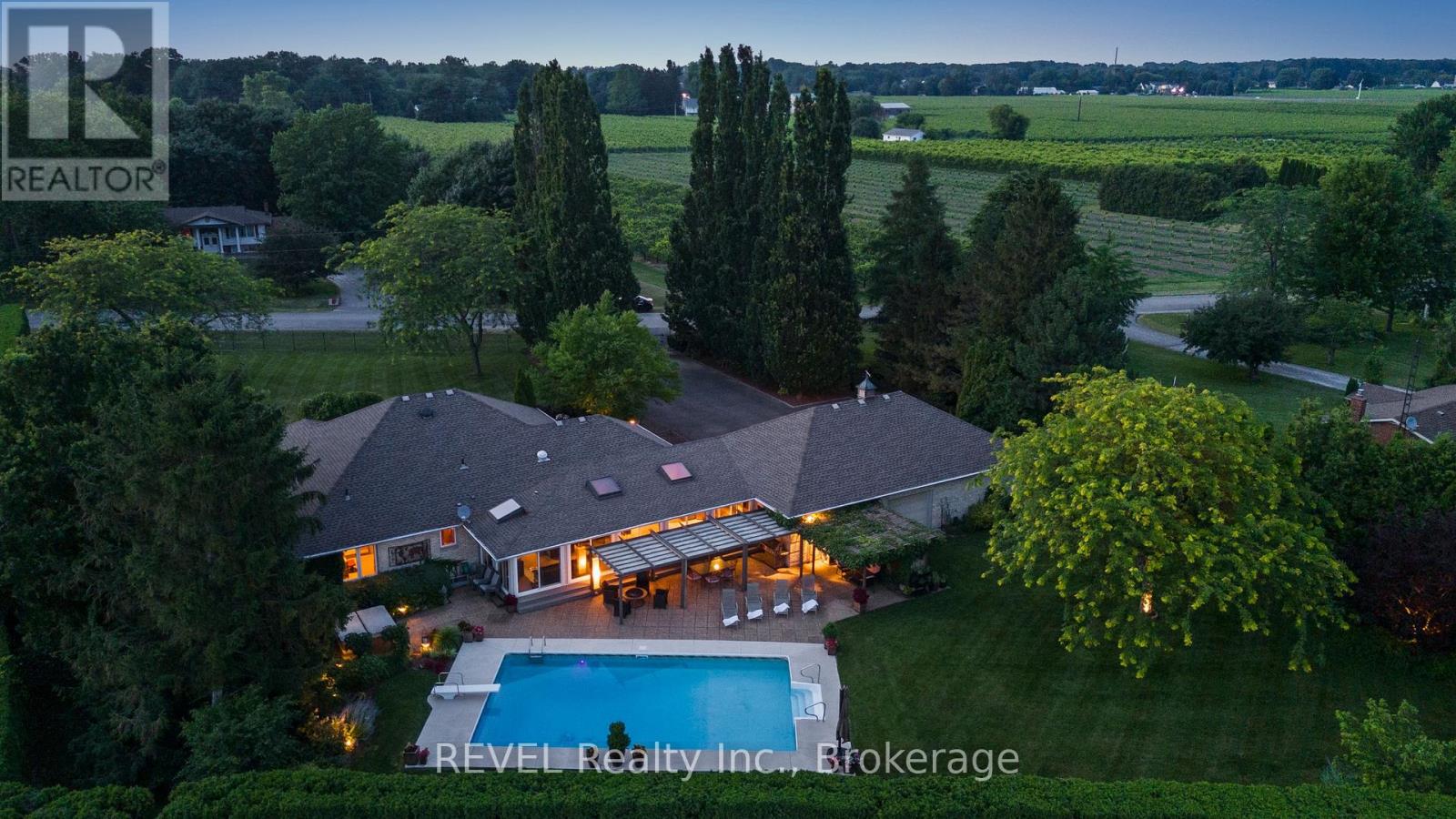 39 Hunter Rd, Niagara-on-the-lake Town, ON L0S 1J0
