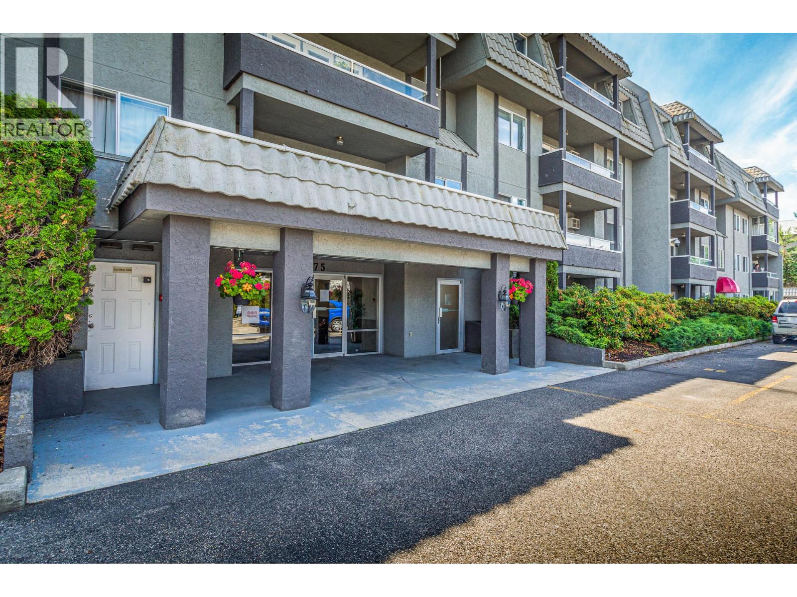 3175 De Montreuil Court Unit 412, Kelowna, BC V1W 3W2