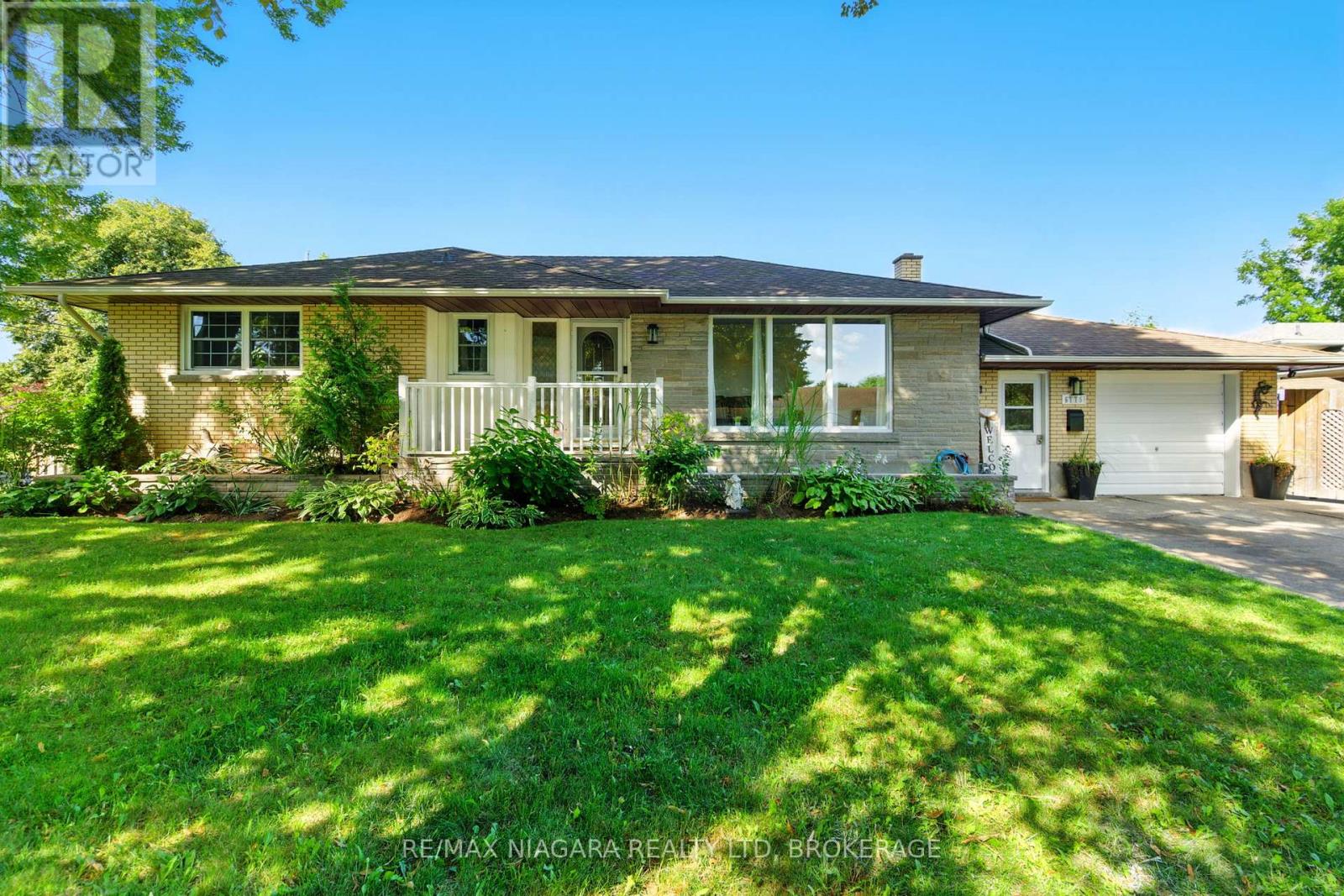 6775 Joyce Ave, Niagara Falls, ON L2G 4R6