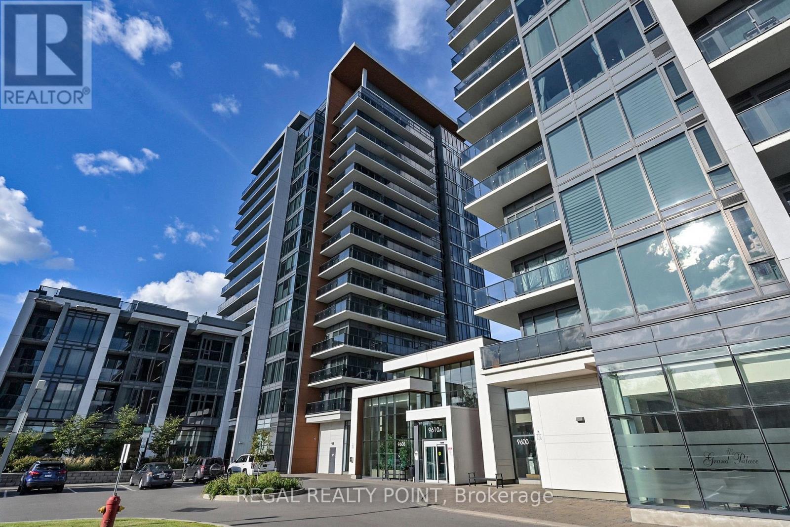 708 9608 Yonge St, Richmond Hill, ON L4C 0X3