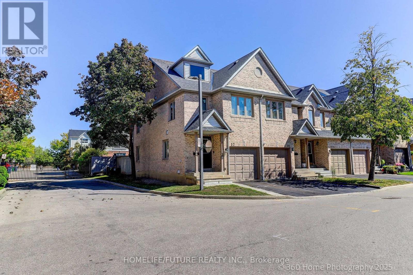17 1292 Sherwood Mills Blvd, Mississauga, ON L5V 2G8