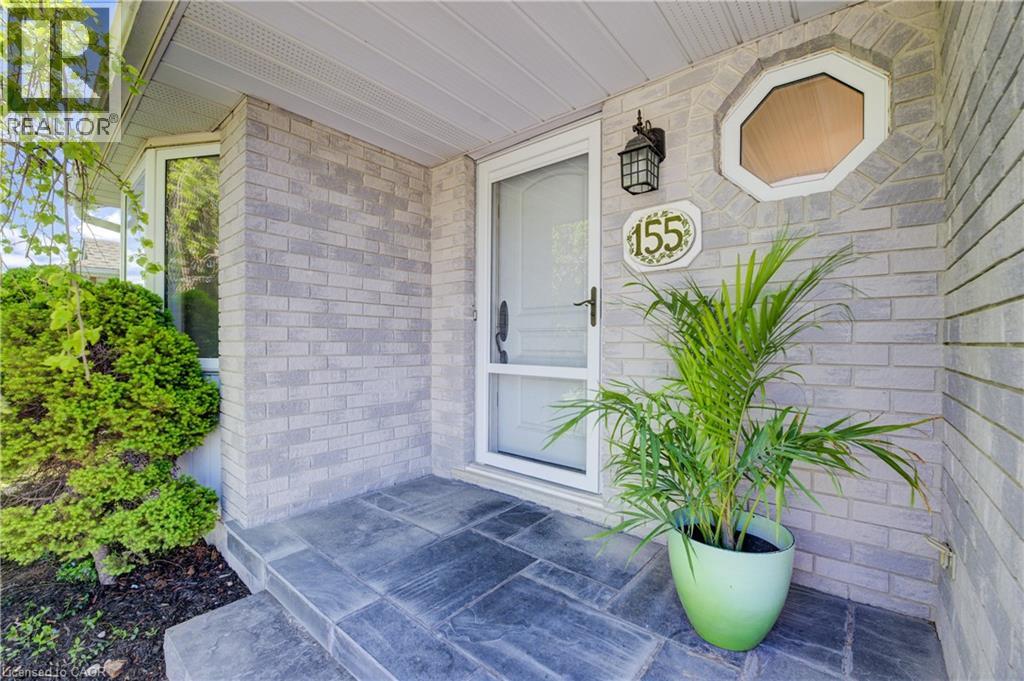 155 Bankside Dr, Kitchener, ON N2N 3E4