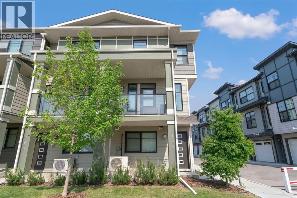 40 Street Se Unit 19640, Calgary, AB T3M 3A6