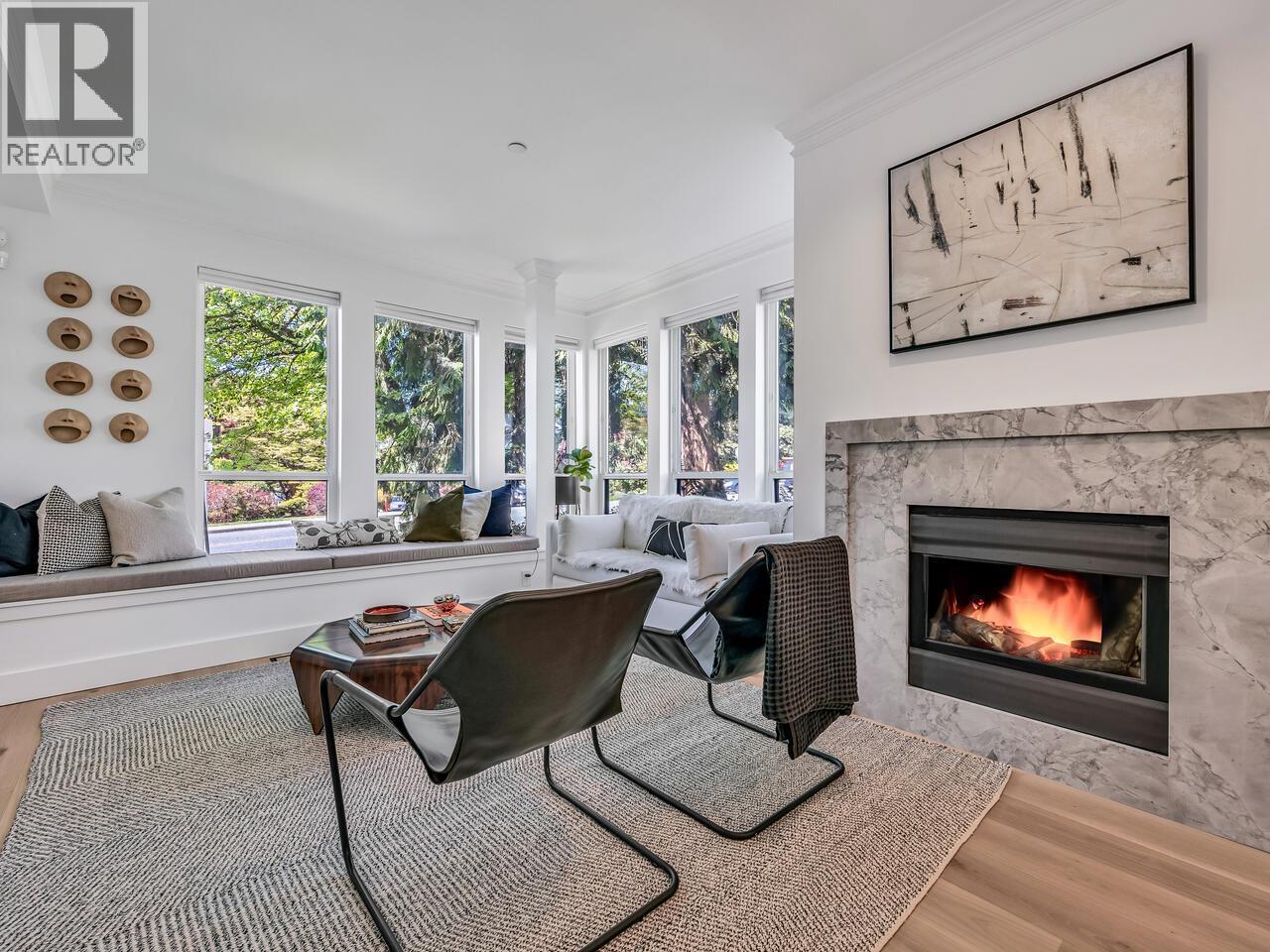 1664 St Georges Ave, North Vancouver, BC V7L 3J7