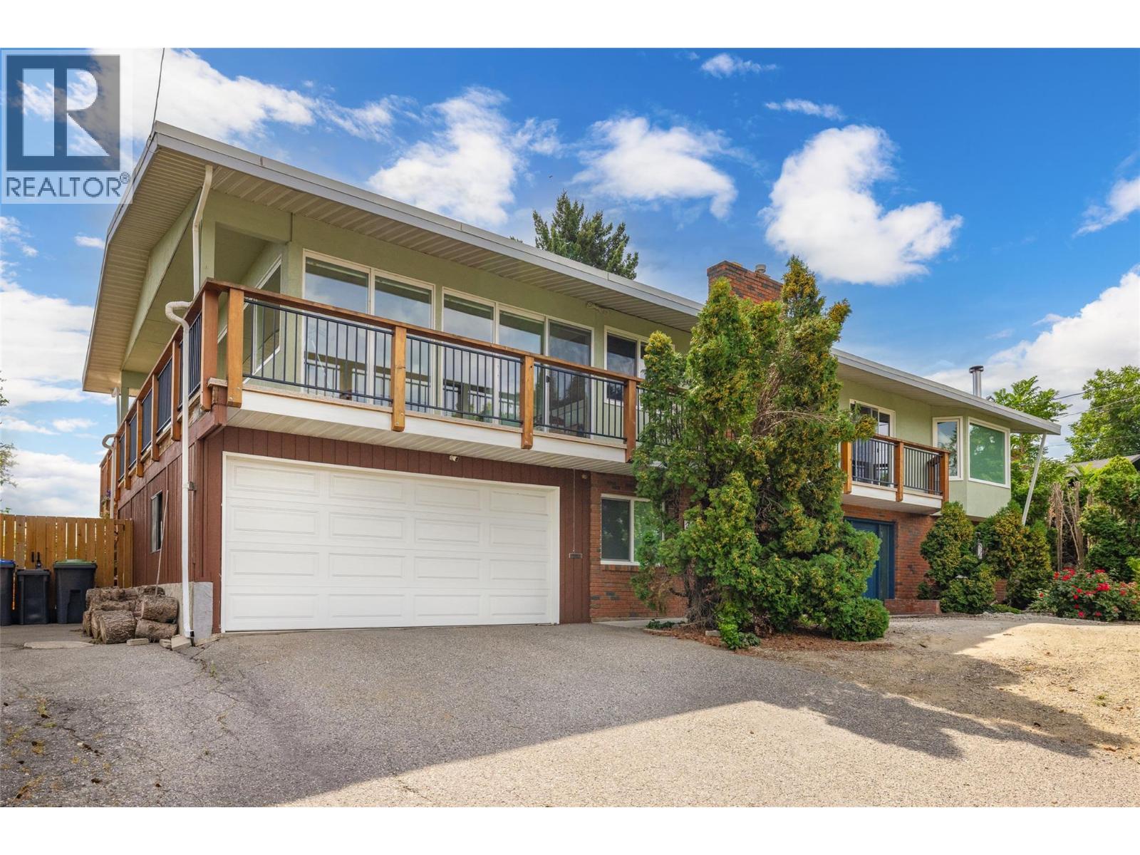 2415 Collingwood Rd, West Kelowna, BC V1Z 2C3