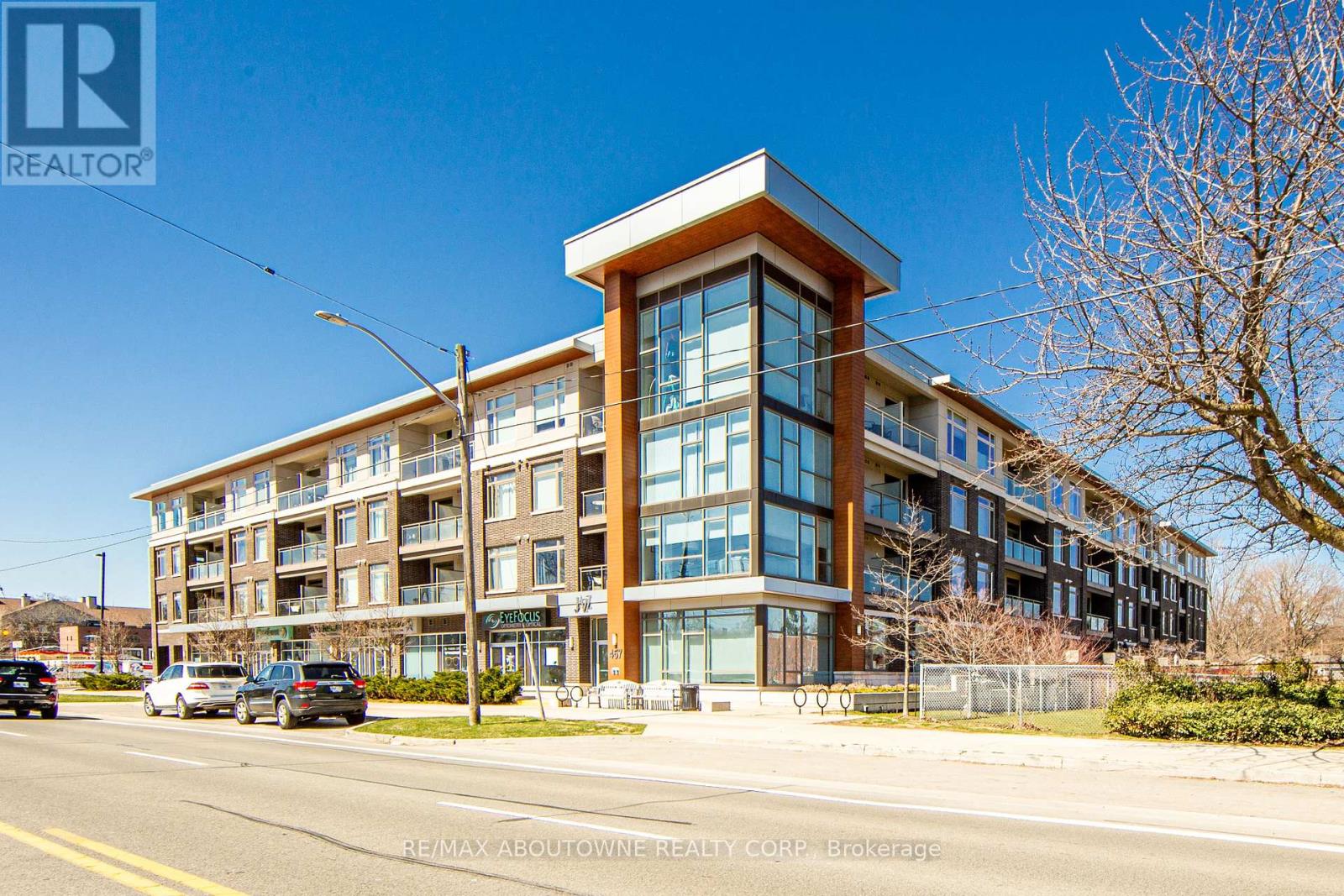 109 457 Plains Rd E, Burlington, ON L7T 0B8