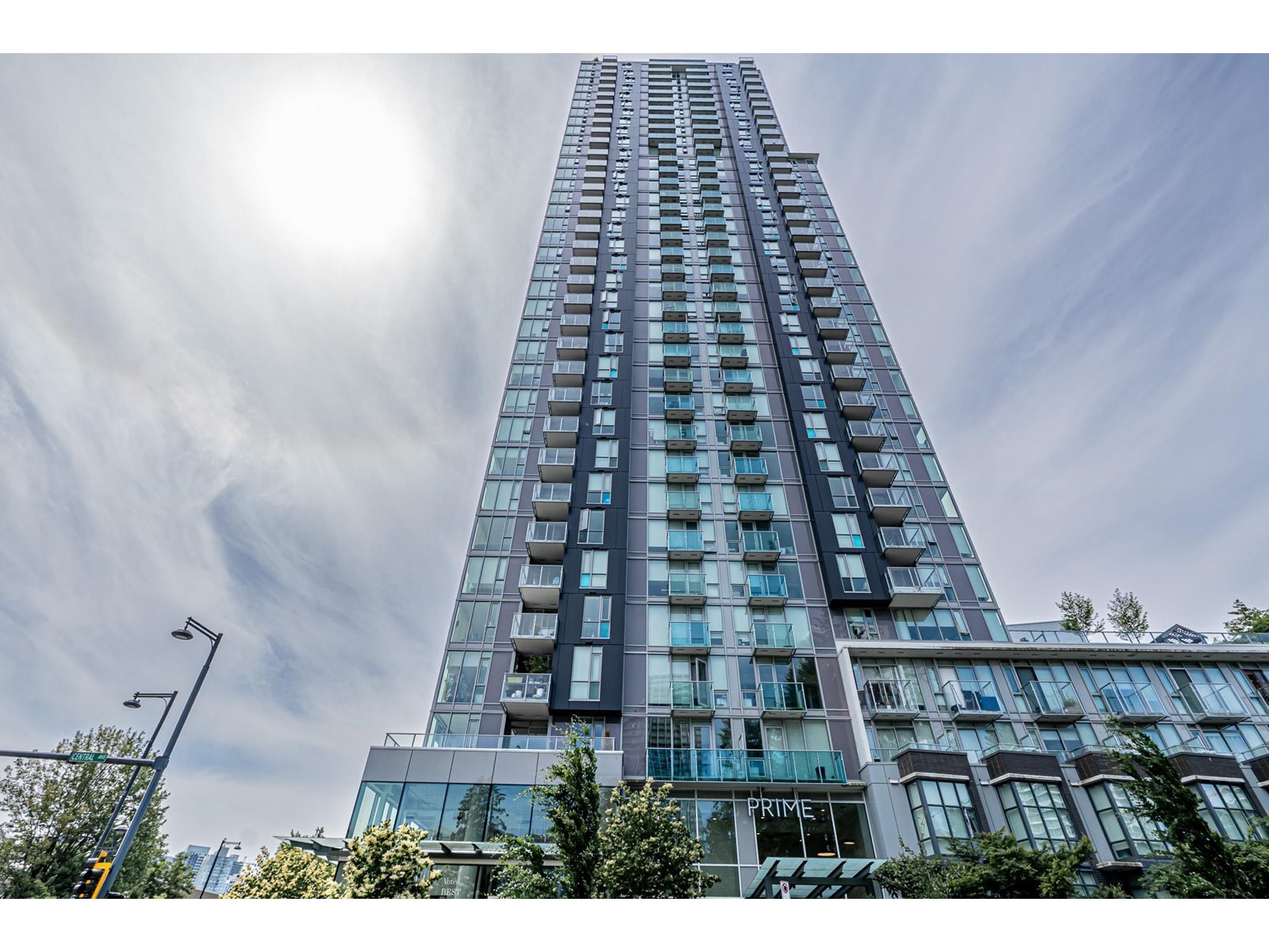 13438 Central Avenue Unit 2606, Surrey, BC V3T 0N2